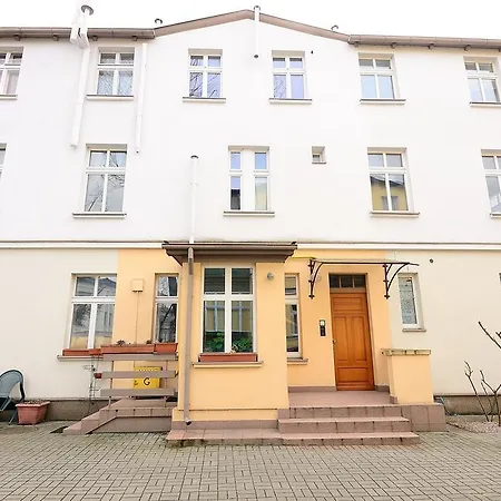 Atrakcyjny Victus Z Balkon By Renters Sopot