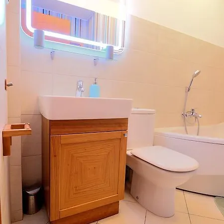 Victus Apartamenty, Nemo * סופוט